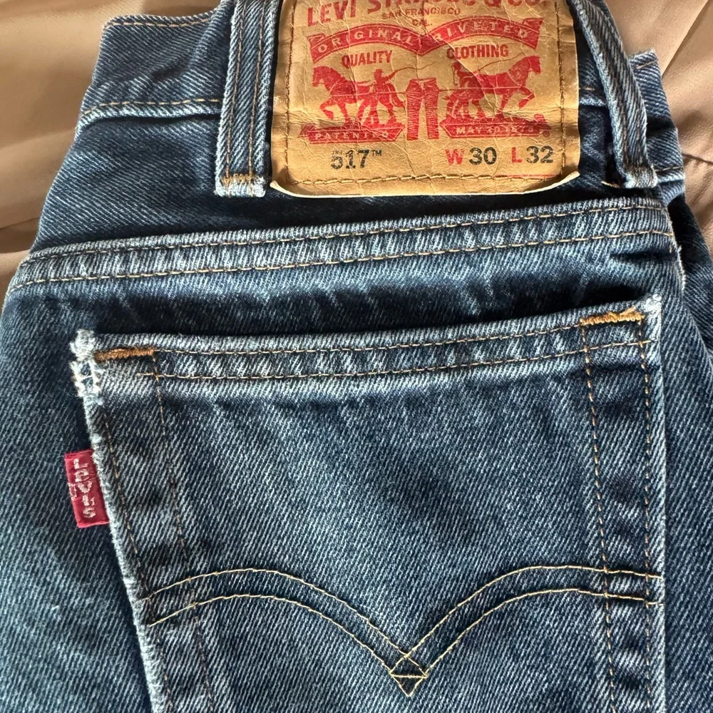 Levis straight leg
